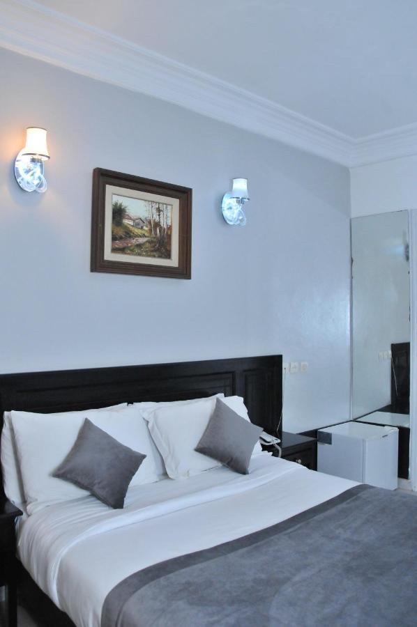 Hotel East West 3*