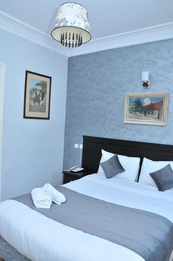 Hotel East West